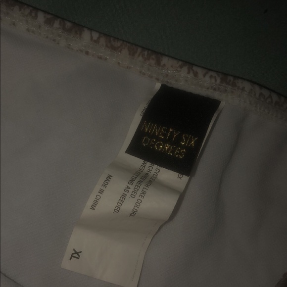 Swimsuit - Picture 2 of 4